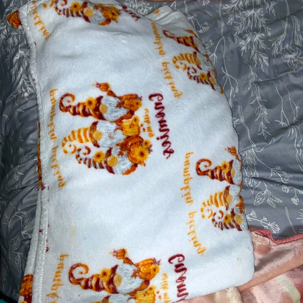 Throw blanket